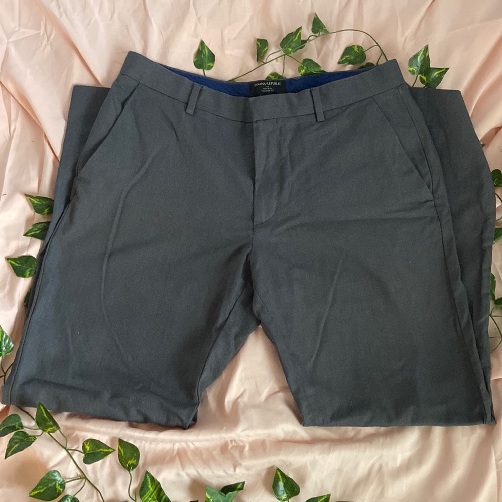Banana Republic Non Iron, Tailored Fit Pants